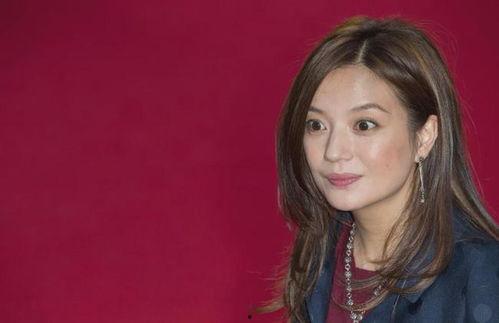 娱乐圈一直吃瓜的明星,揭秘那些被吃瓜群众津津乐道的明星故事 第3张 娱乐圈一直吃瓜的明星,揭秘那些被吃瓜群众津津乐道的明星故事 第3张