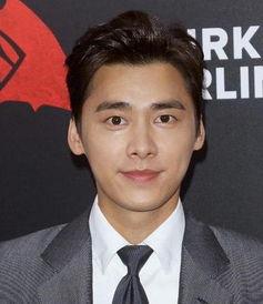 男星爆料图片高清大图最新,揭秘娱乐圈不为人知的幕后故事  第2张